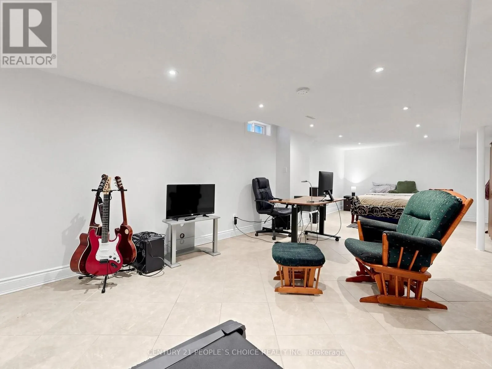 6318 CAMGREEN CIRCLE