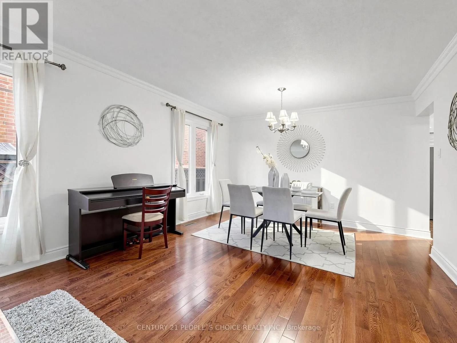 6318 CAMGREEN CIRCLE