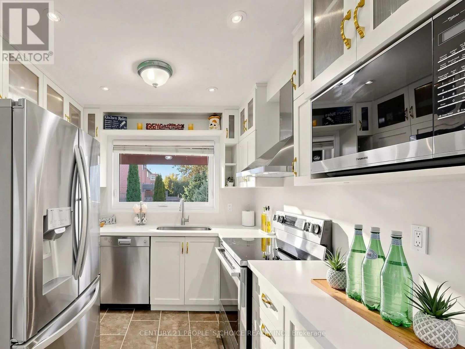 6318 CAMGREEN CIRCLE