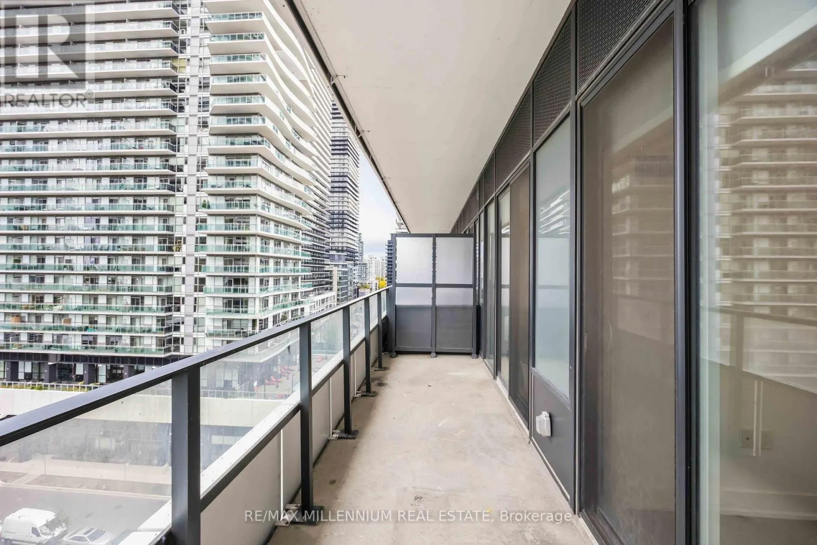 803 - 20 SHORE BREEZE DRIVE