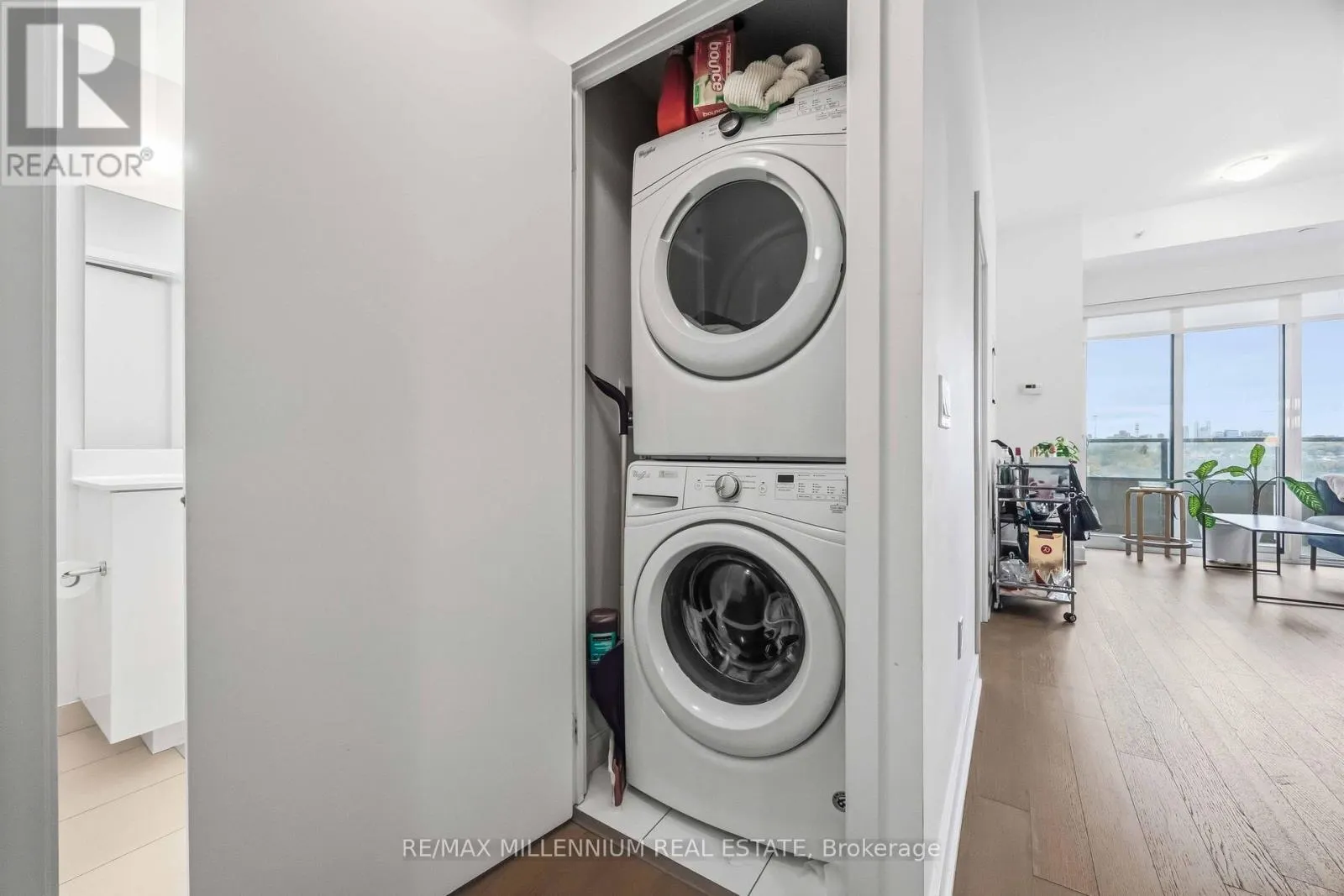 803 - 20 SHORE BREEZE DRIVE
