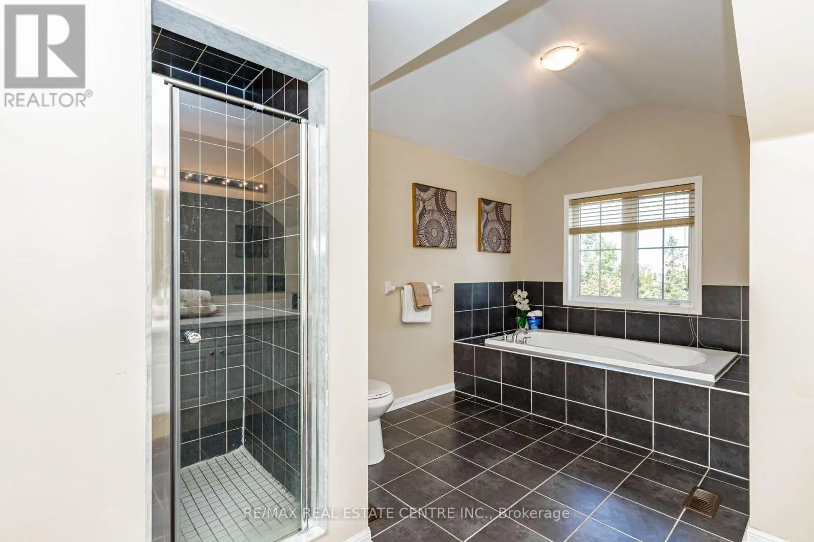 14 ALBORETO WAY