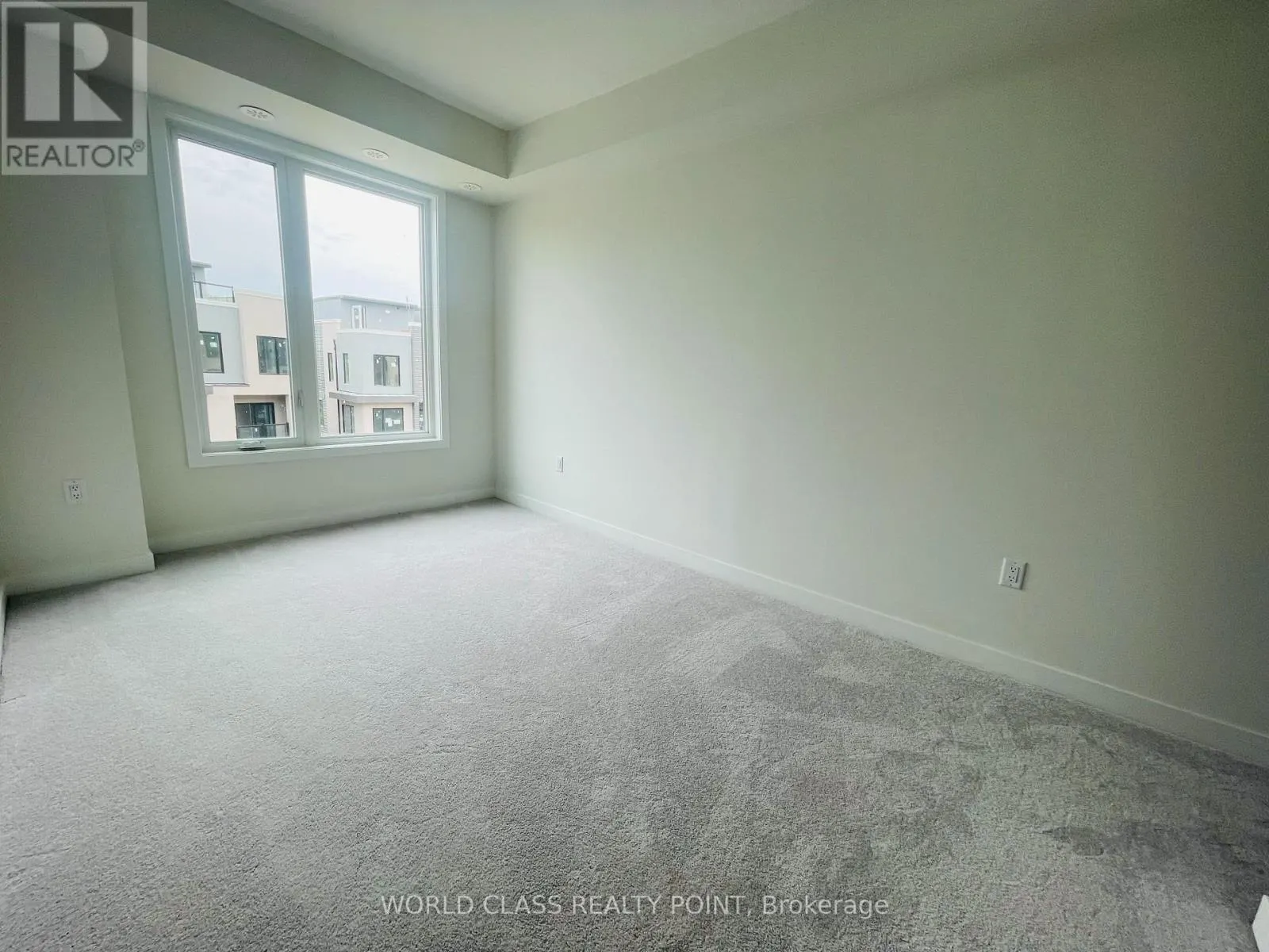 25 - 3546 COLONIAL DRIVE