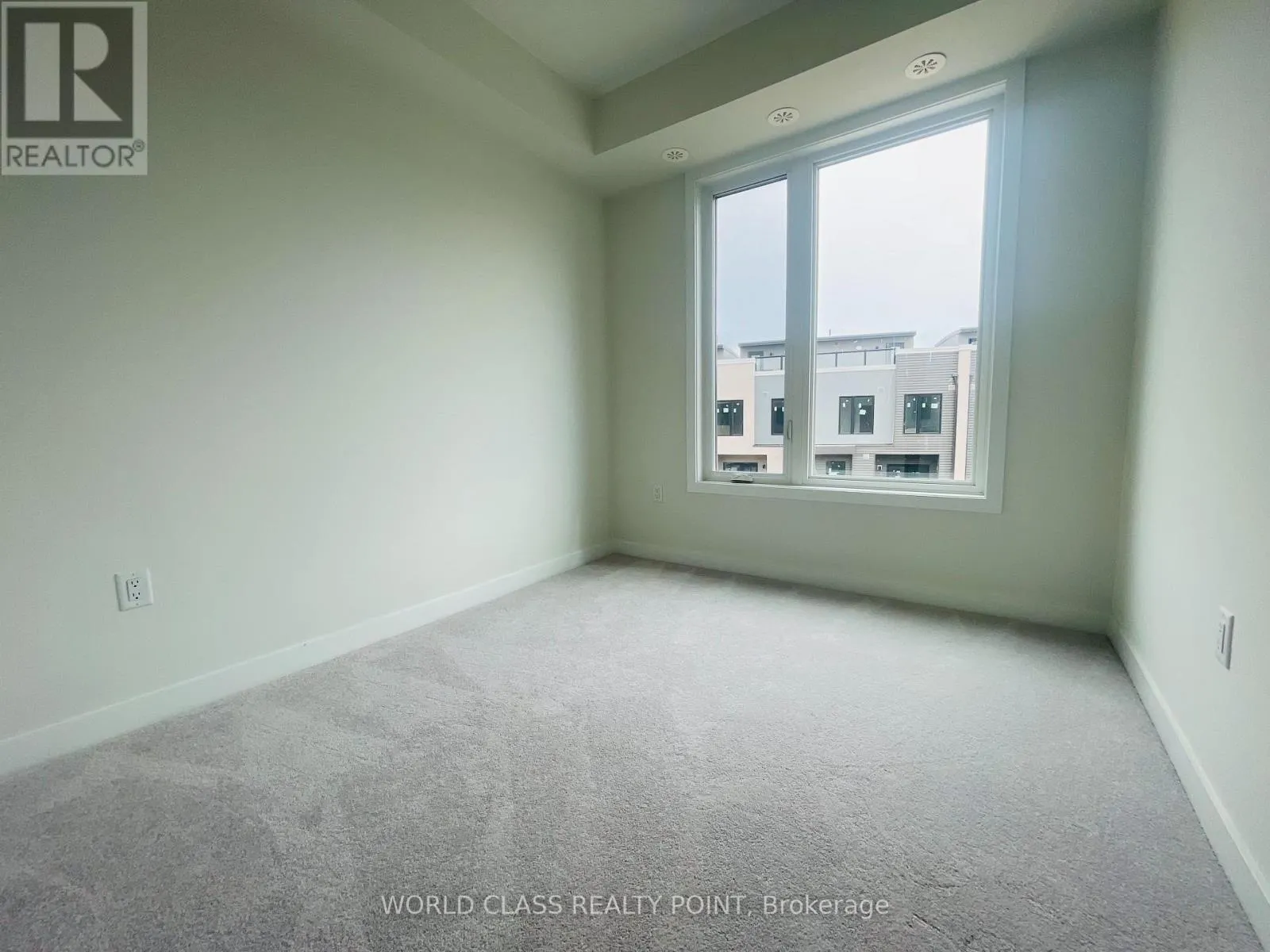 25 - 3546 COLONIAL DRIVE