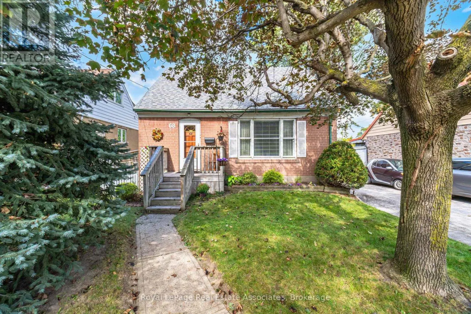 68 ALLENBY AVENUE