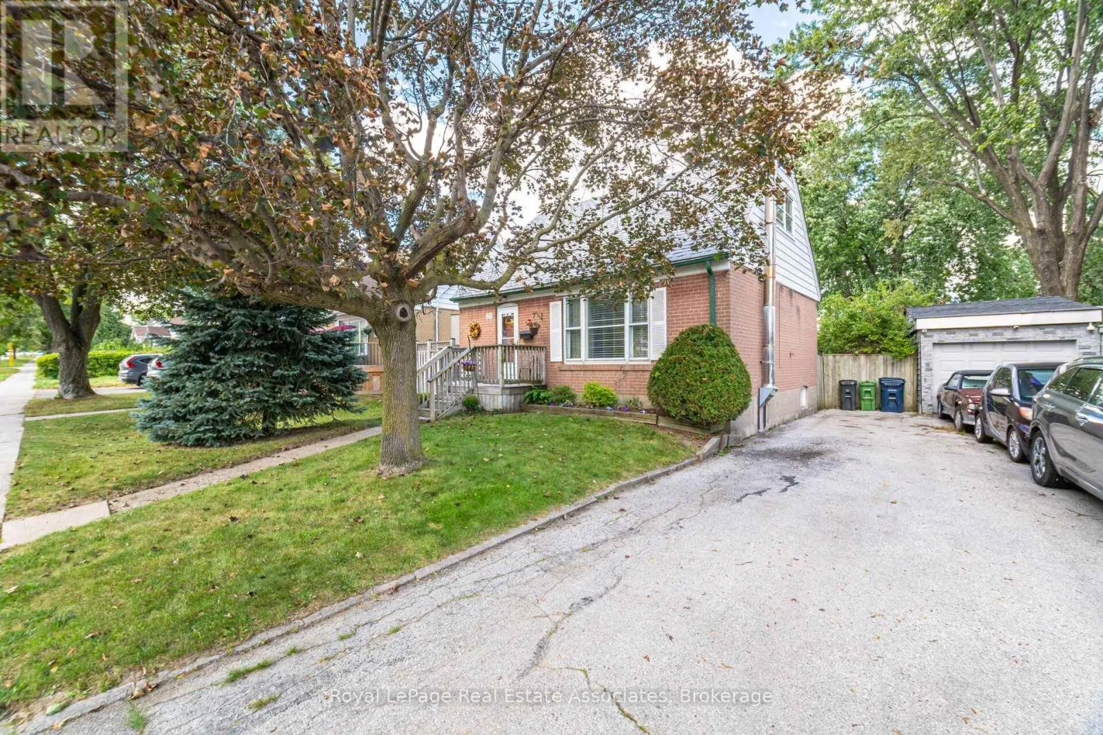 68 ALLENBY AVENUE