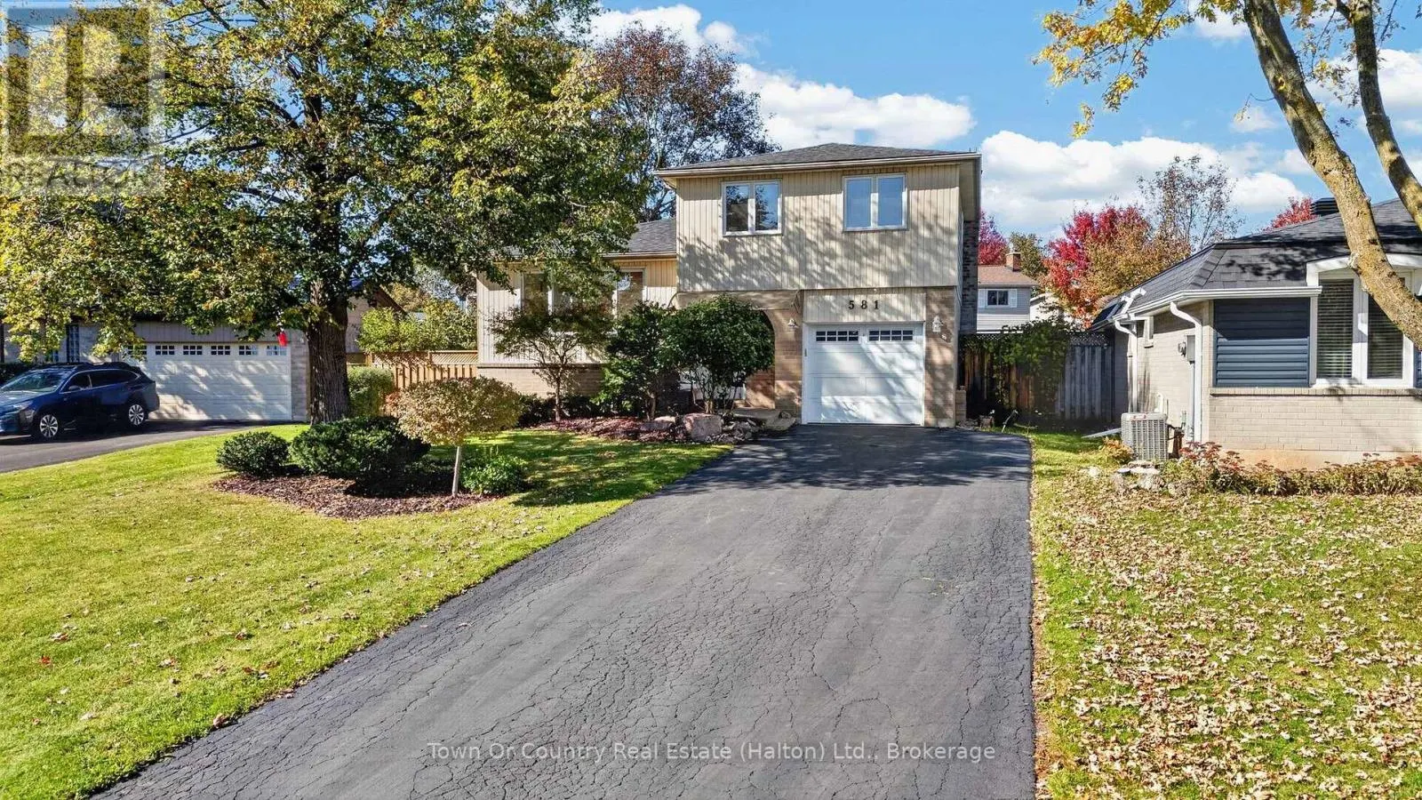 581 LORD SIMCOE COURT