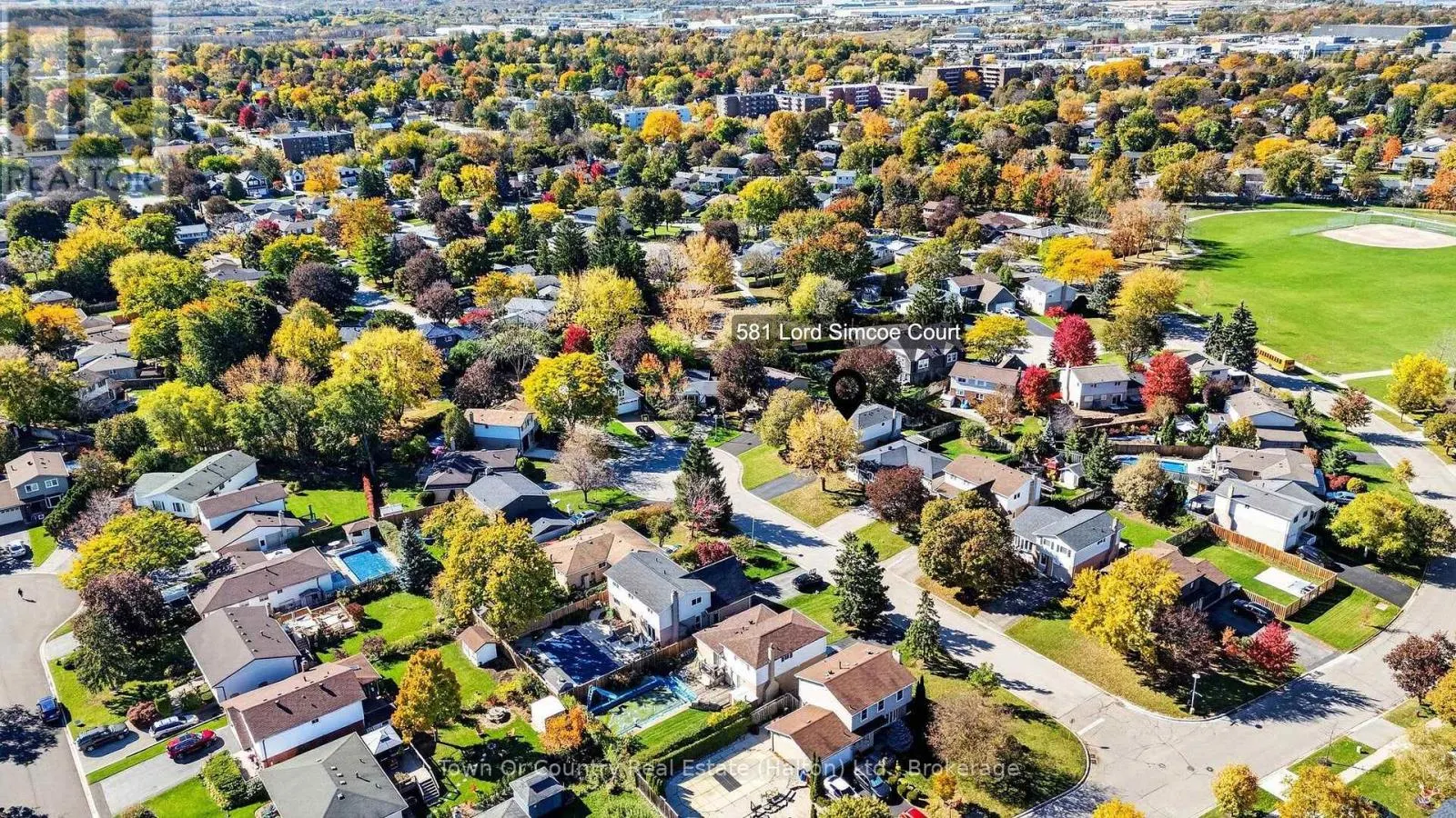 581 LORD SIMCOE COURT