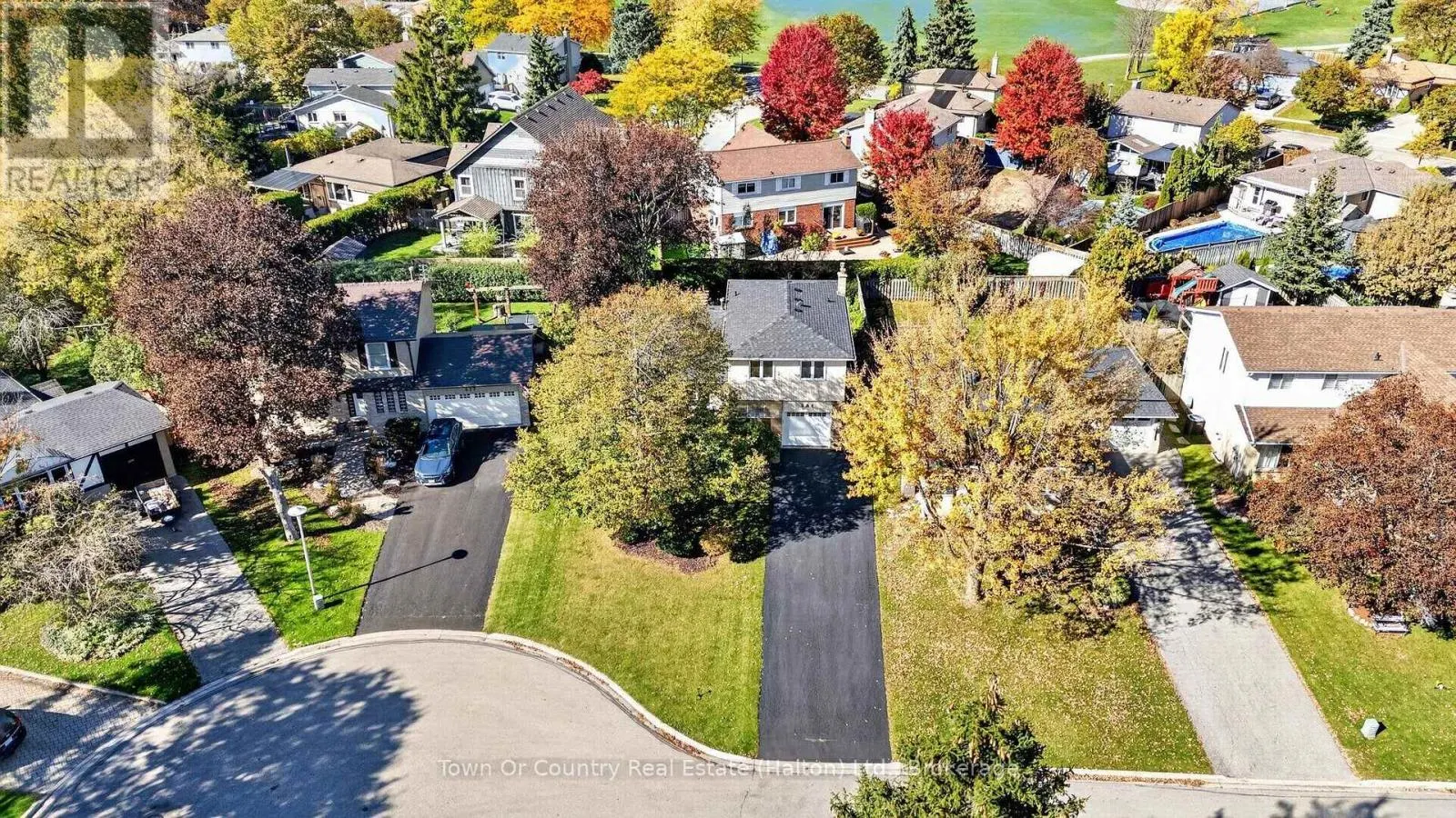 581 LORD SIMCOE COURT
