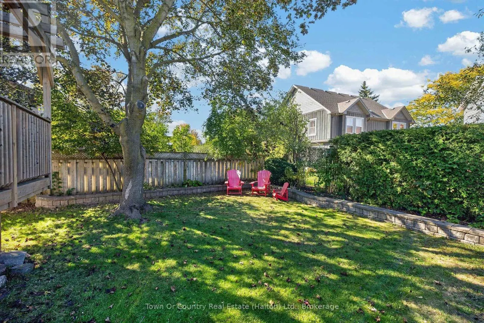 581 LORD SIMCOE COURT