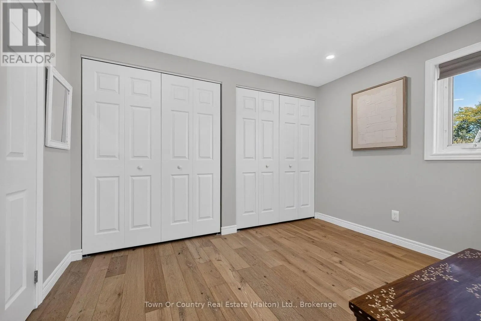 581 LORD SIMCOE COURT