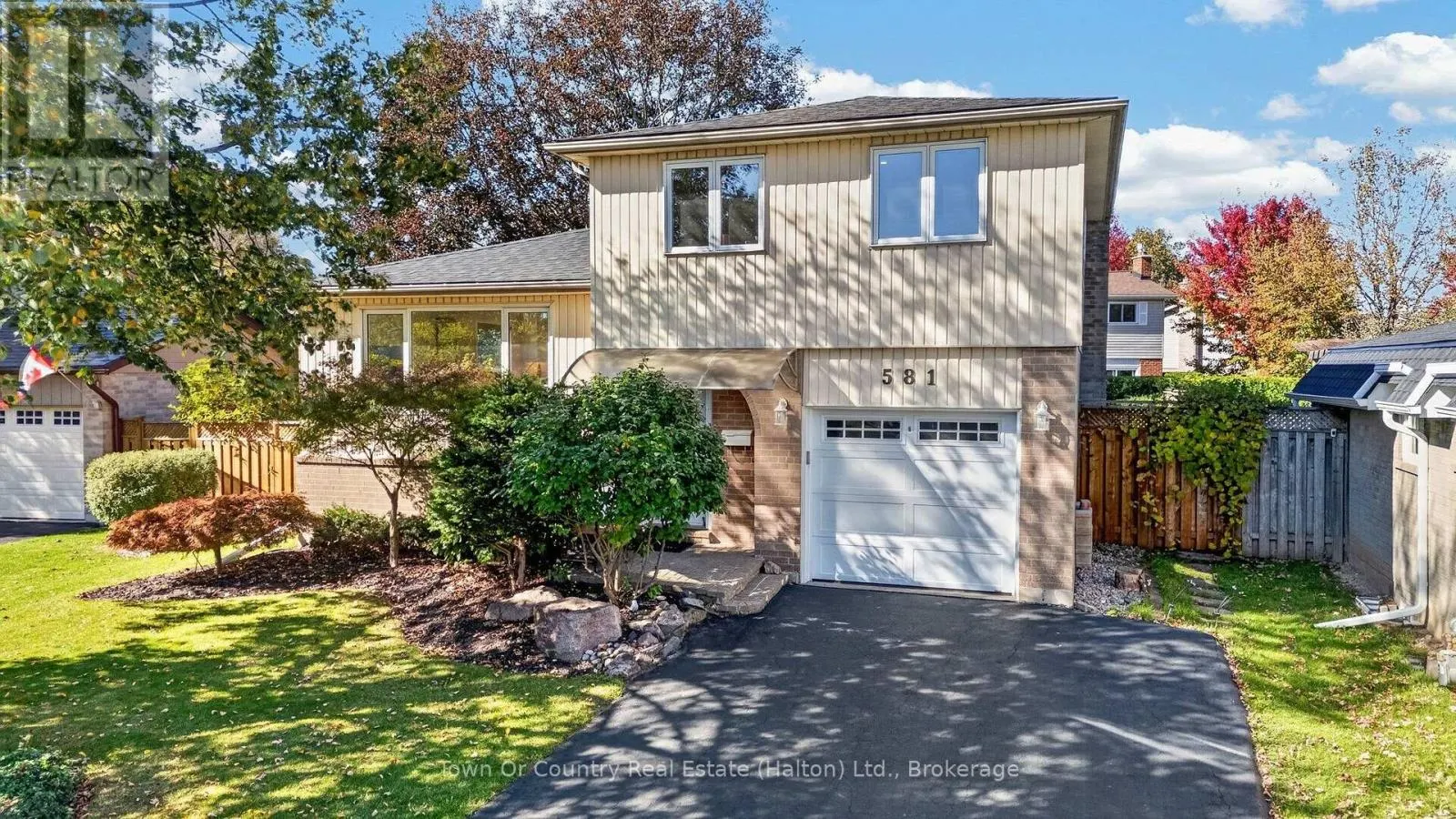 581 LORD SIMCOE COURT