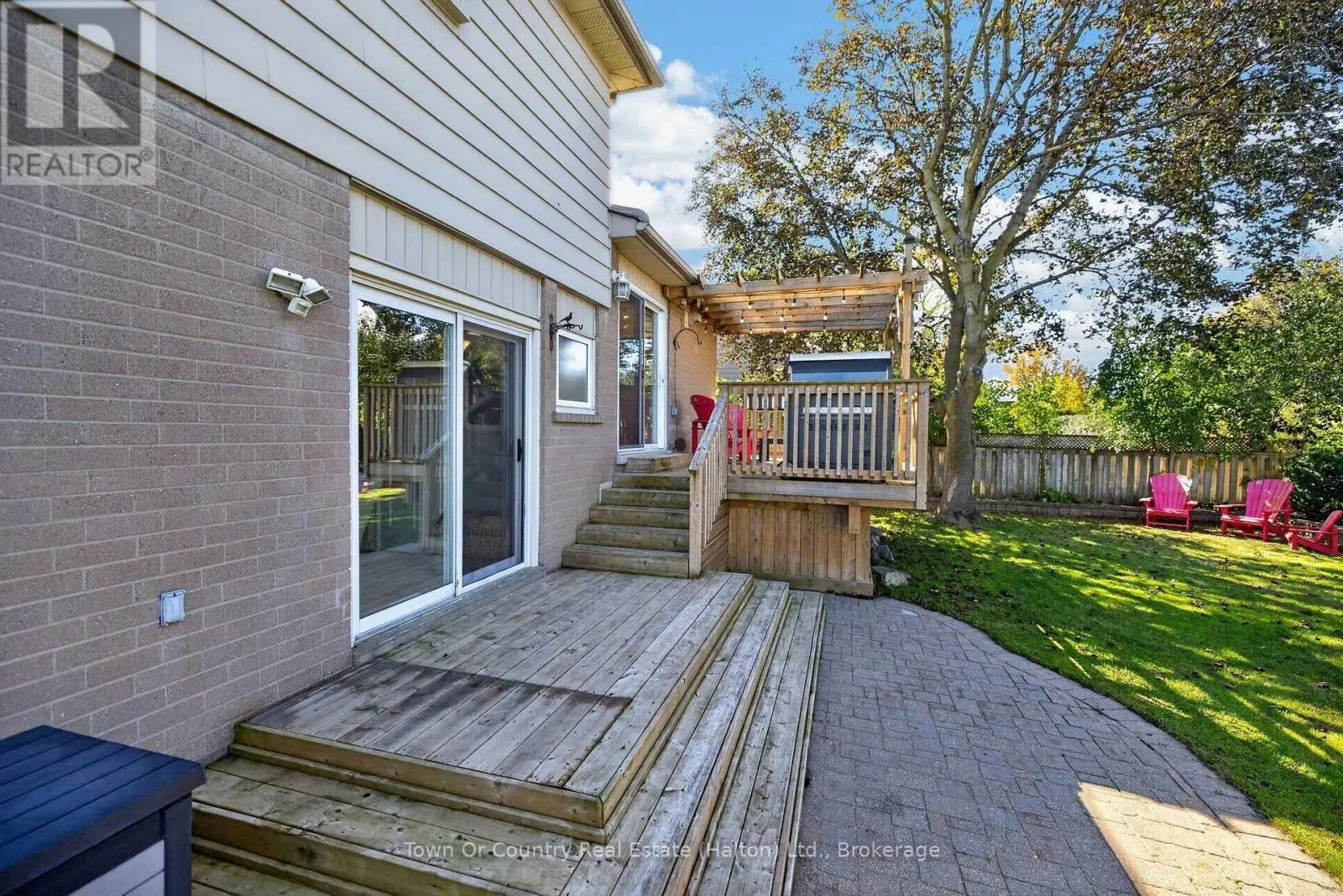 581 LORD SIMCOE COURT