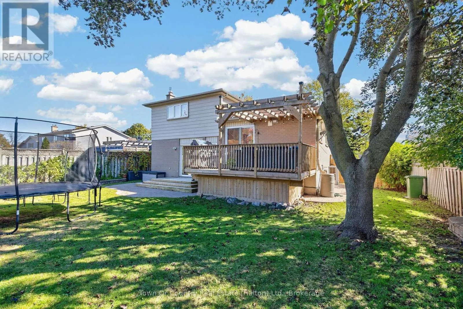 581 LORD SIMCOE COURT