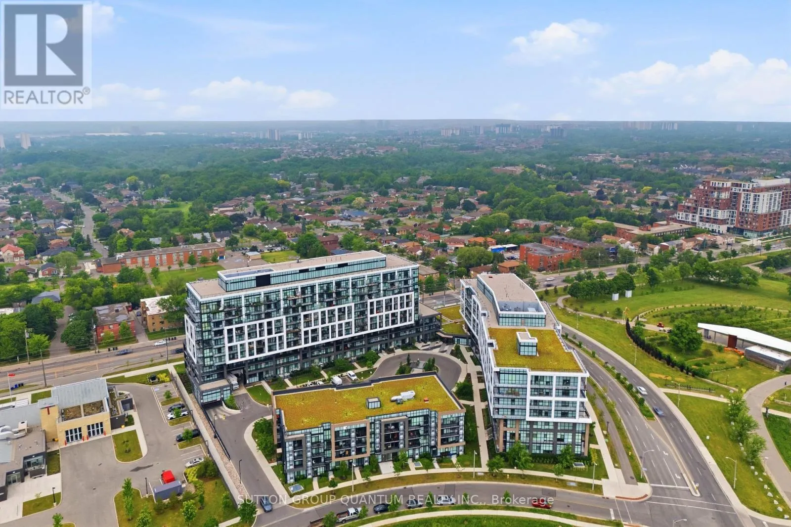 407 - 50 GEORGE BUTCHART DRIVE