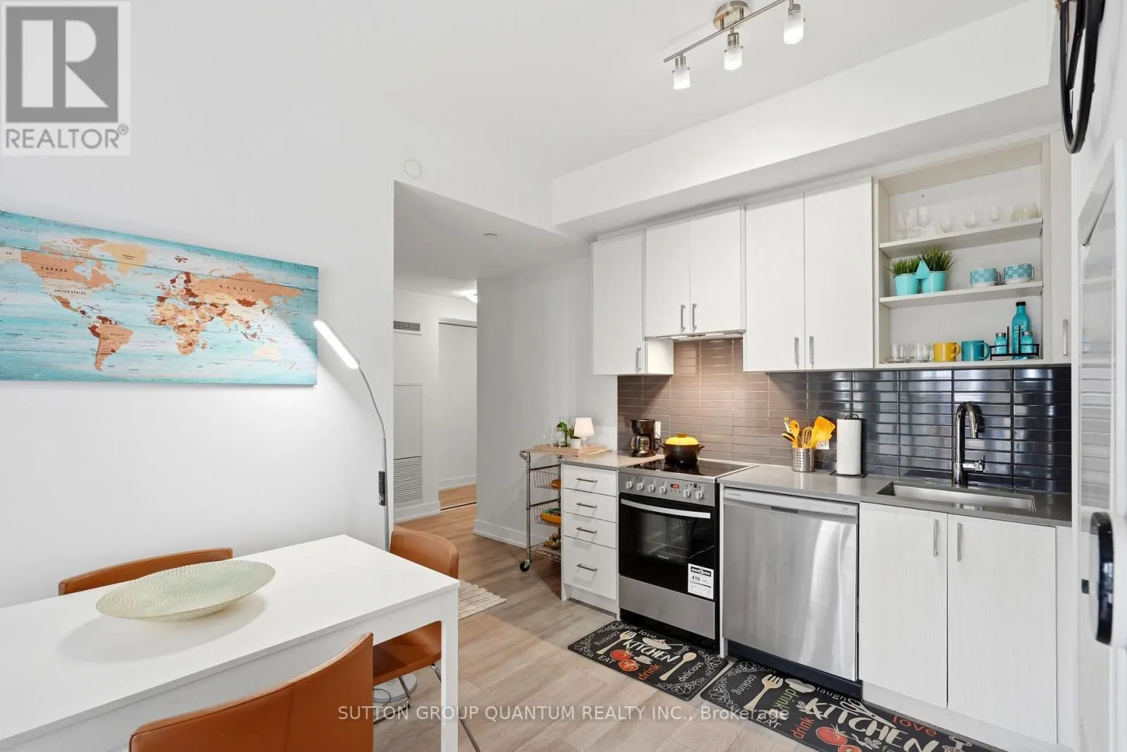 407 - 50 GEORGE BUTCHART DRIVE