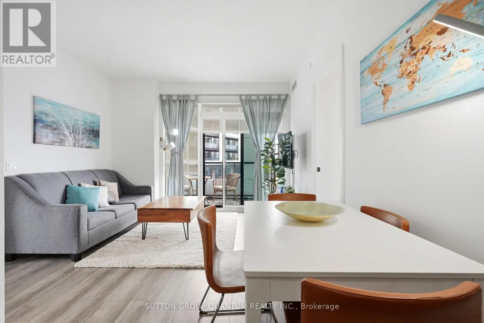 407 - 50 GEORGE BUTCHART DRIVE