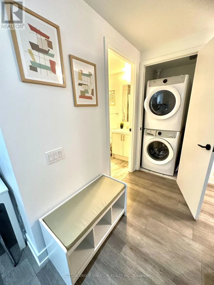 407 - 50 GEORGE BUTCHART DRIVE