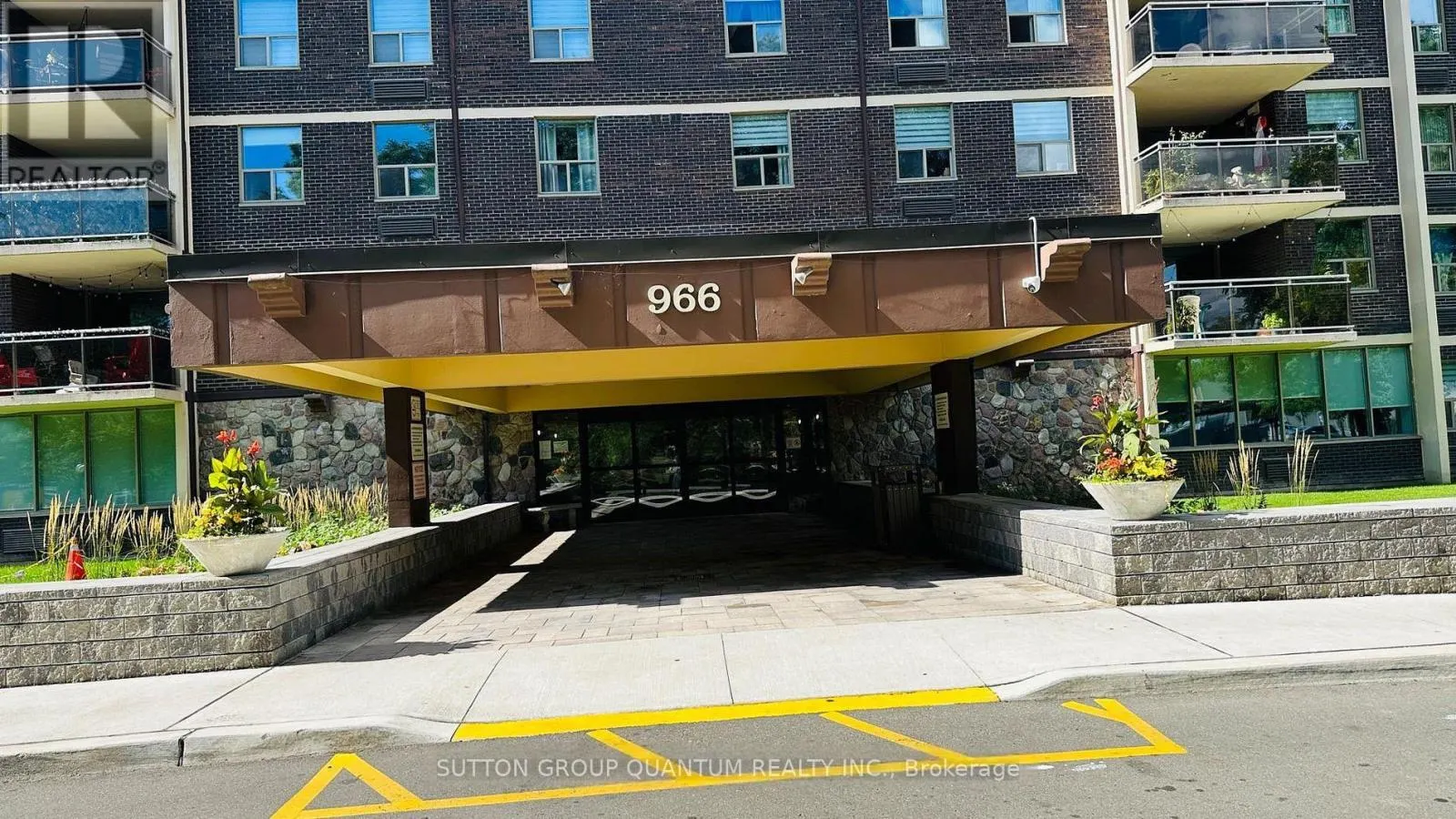 712 - 966 INVERHOUSE DRIVE