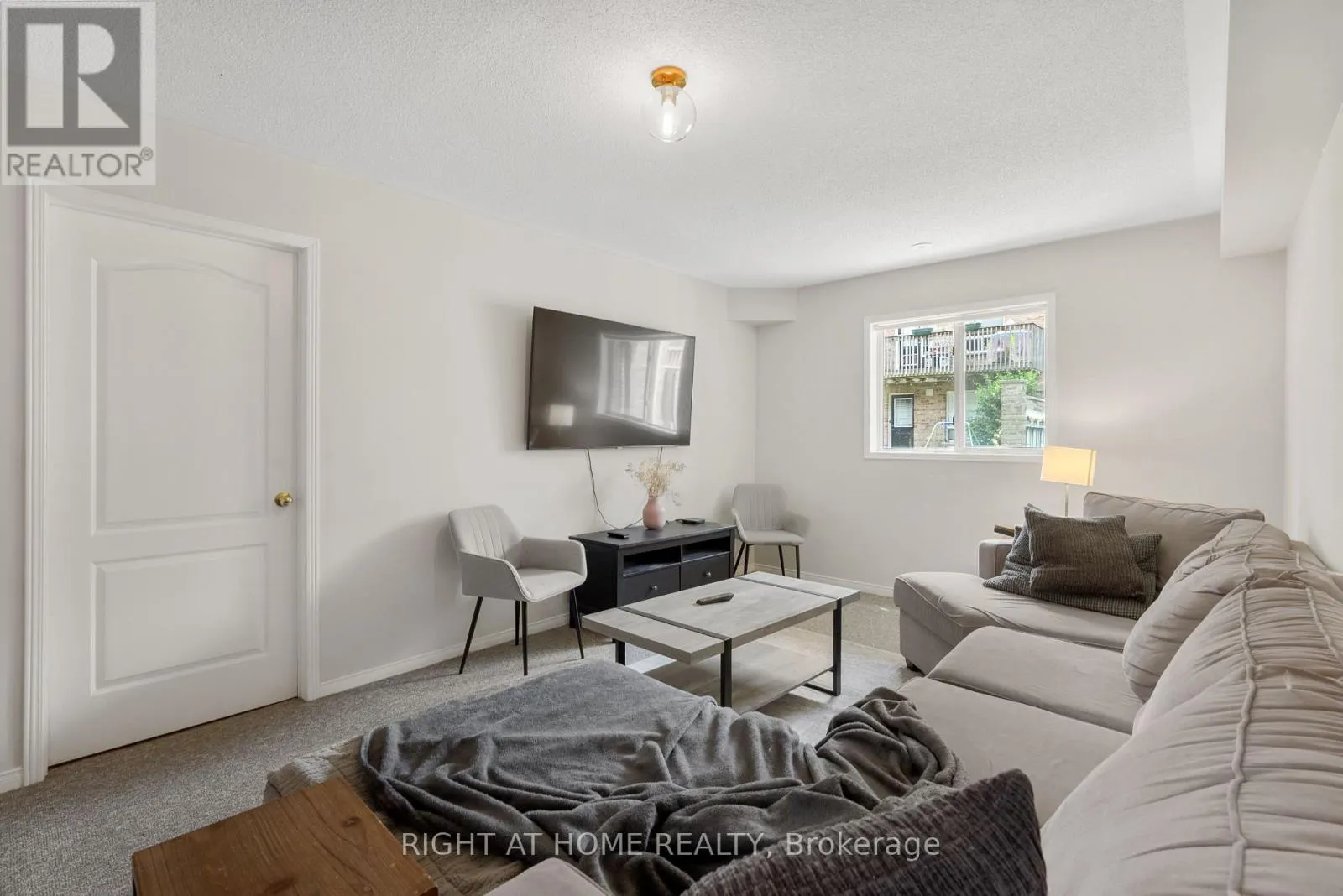 58 - 601 SHORELINE DRIVE