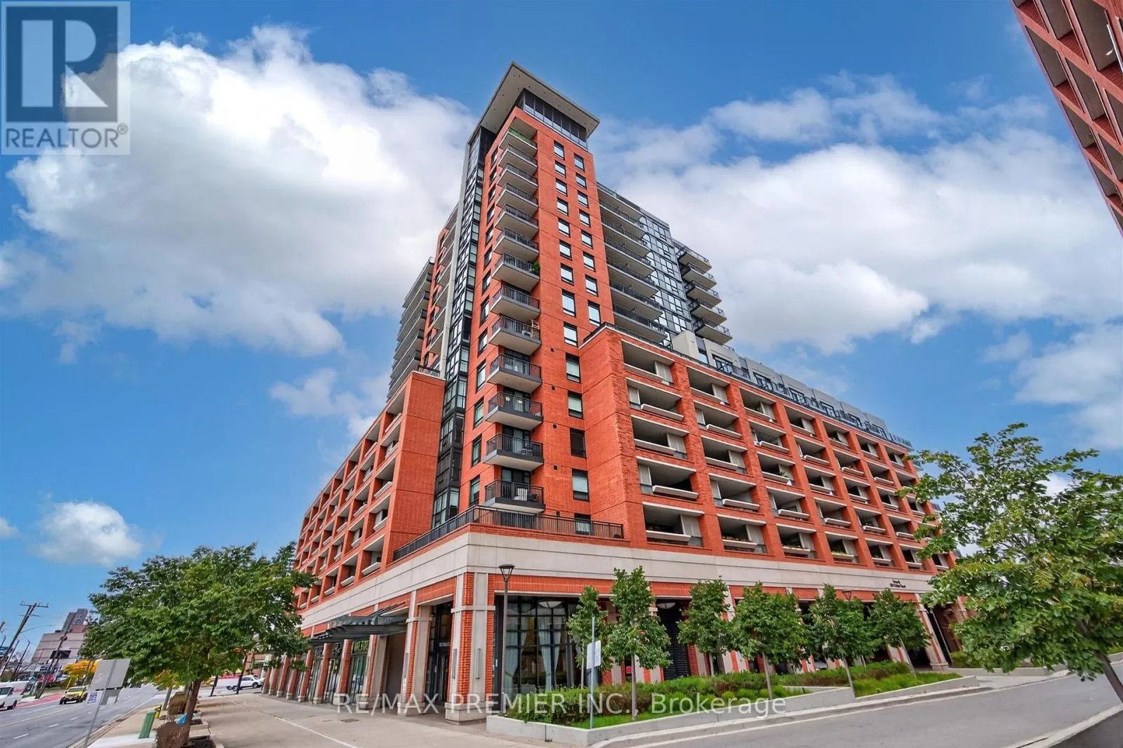 704 - 3091 DUFFERIN STREET