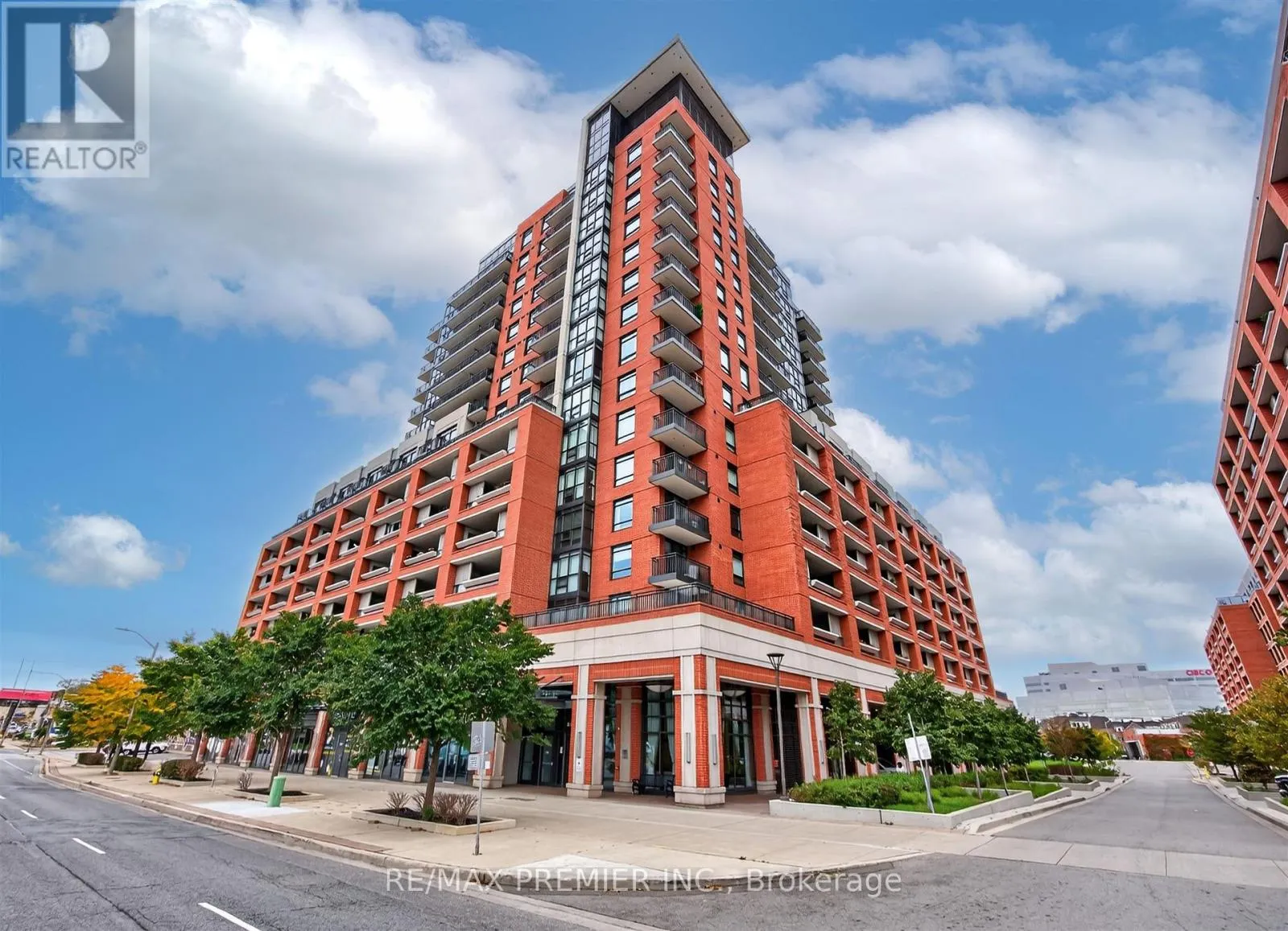 704 - 3091 DUFFERIN STREET