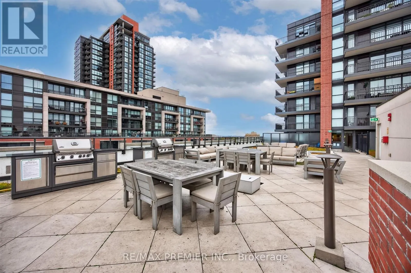 704 - 3091 DUFFERIN STREET