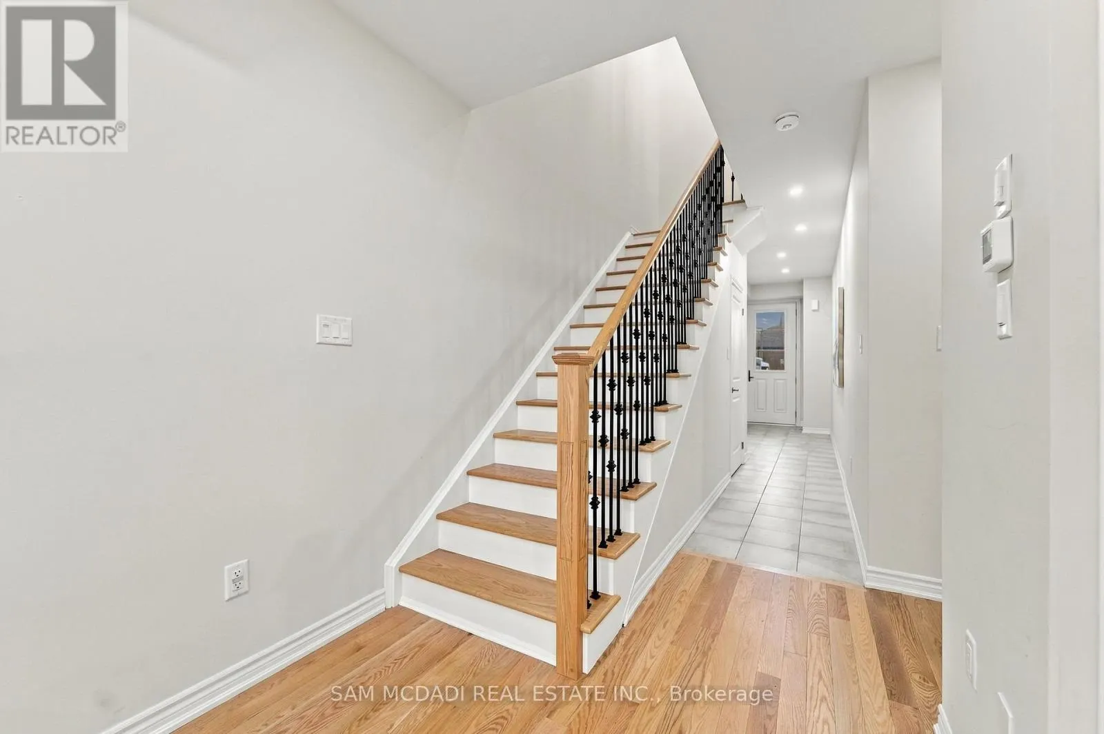 2076 COPPENWOOD COMMON