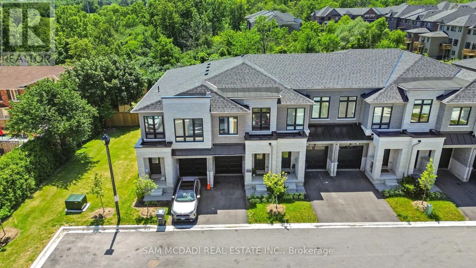 2076 COPPENWOOD COMMON