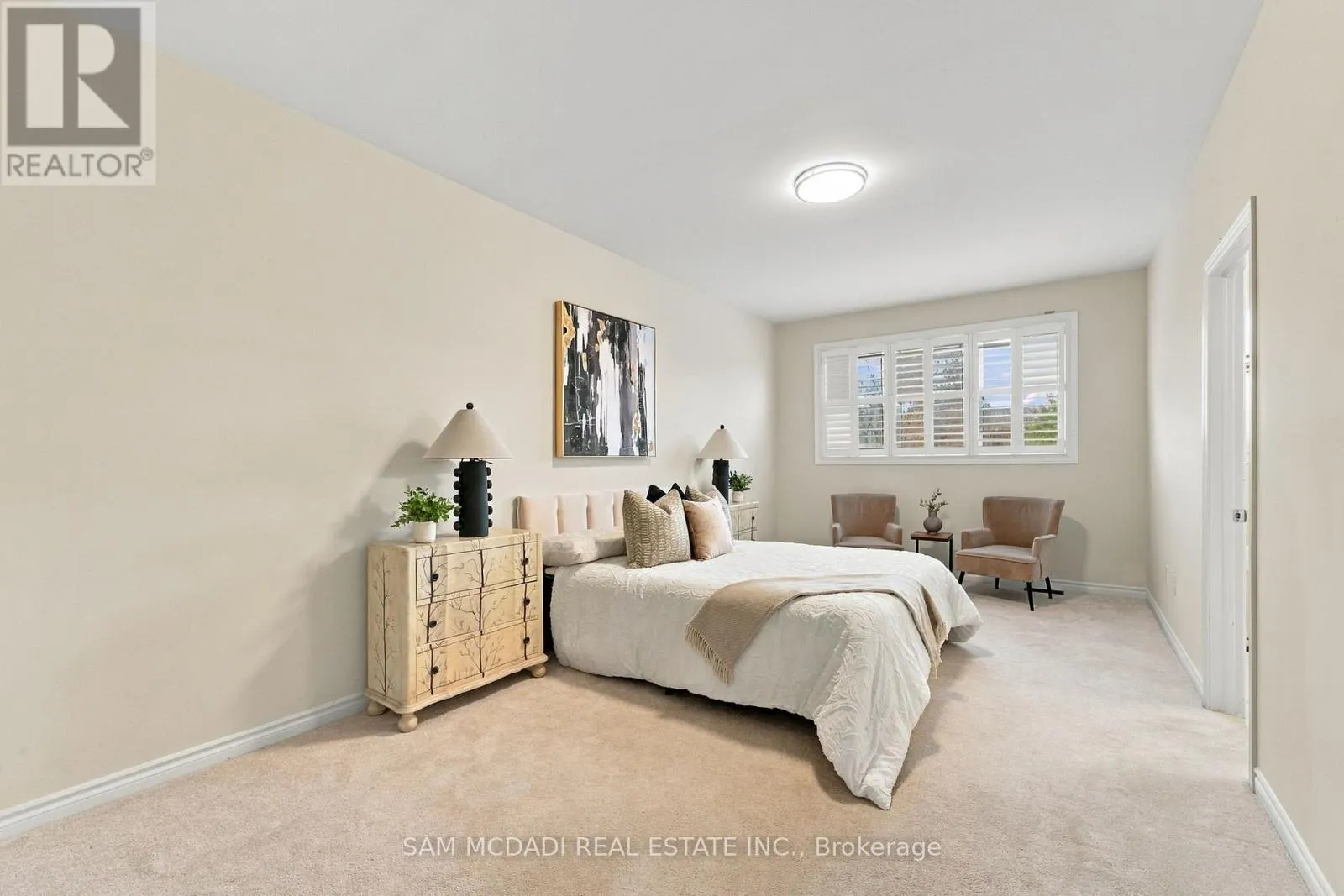 2076 COPPENWOOD COMMON