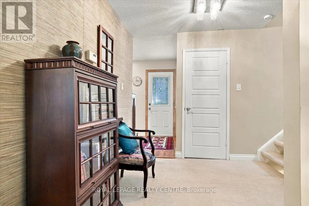 3581 ASH ROW CRESCENT
