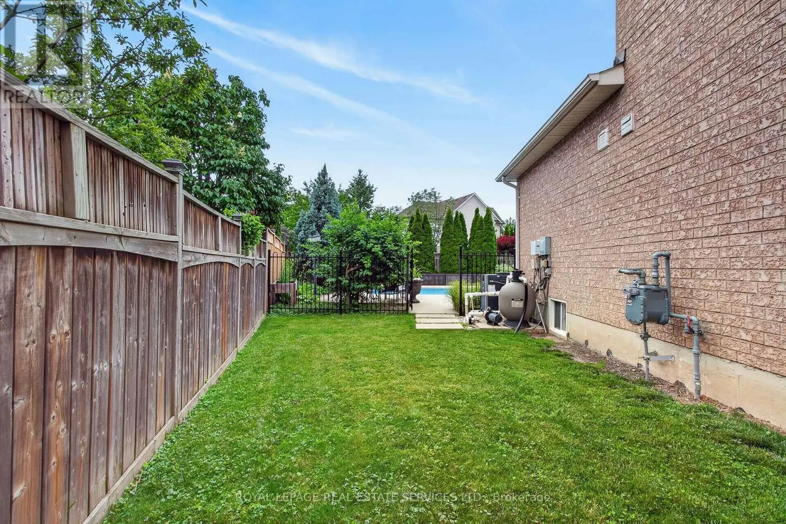852 TRUDEAU DRIVE