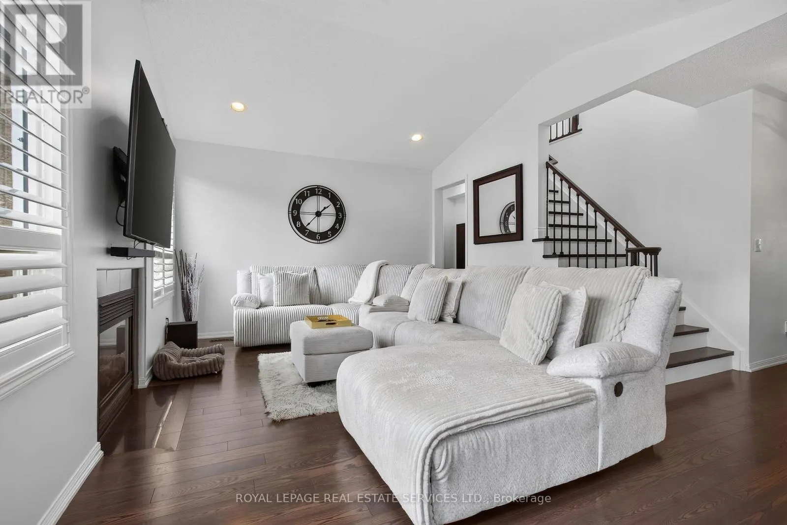 852 TRUDEAU DRIVE