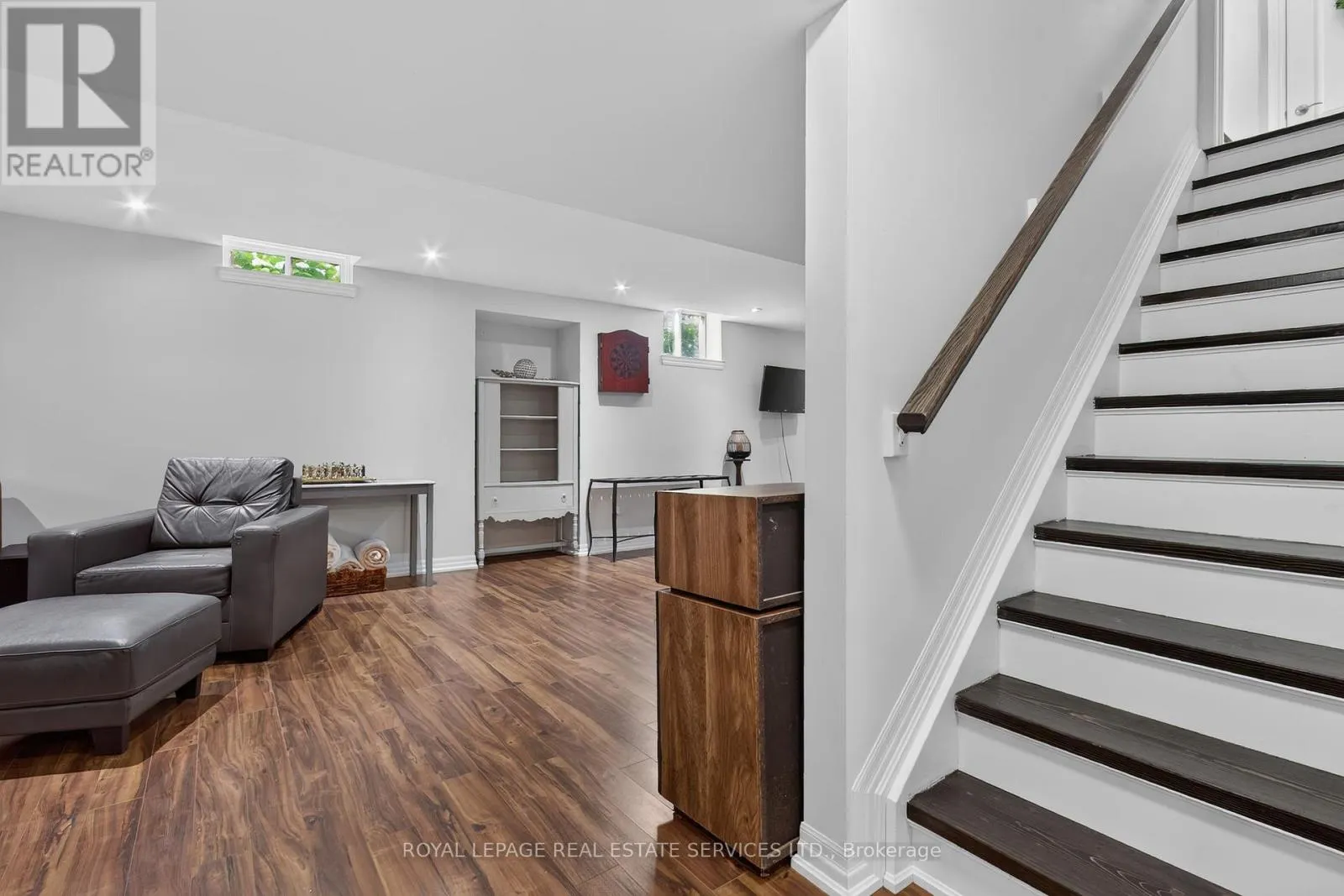 852 TRUDEAU DRIVE