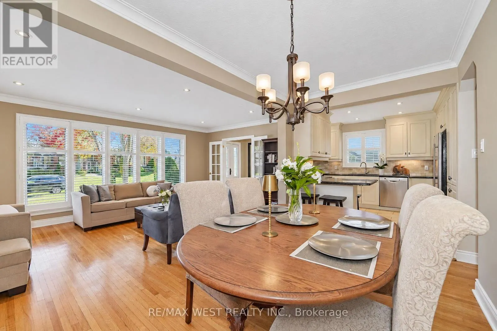 18 NASHLAND AVENUE