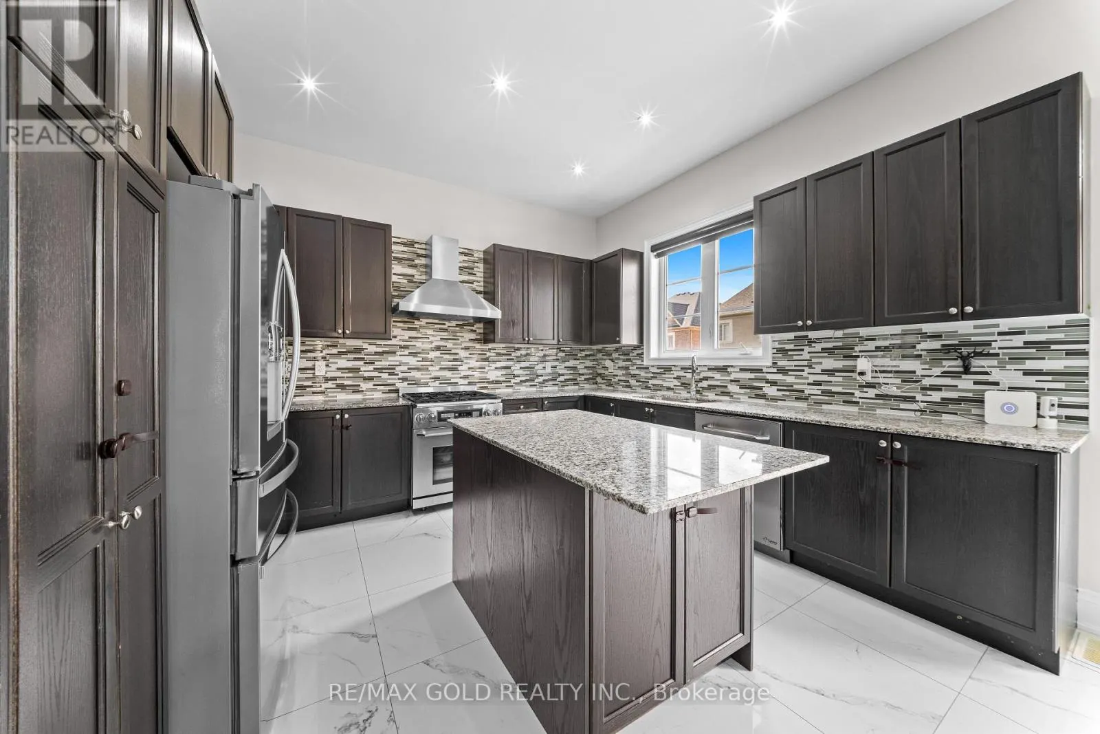 54 GORDON  RANDLE DRIVE