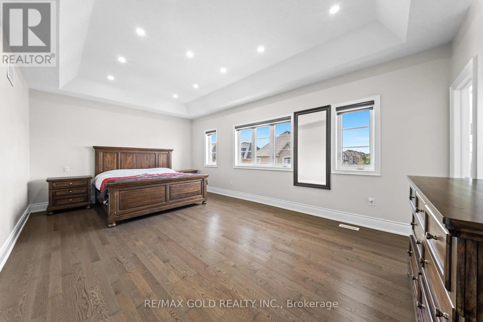54 GORDON  RANDLE DRIVE