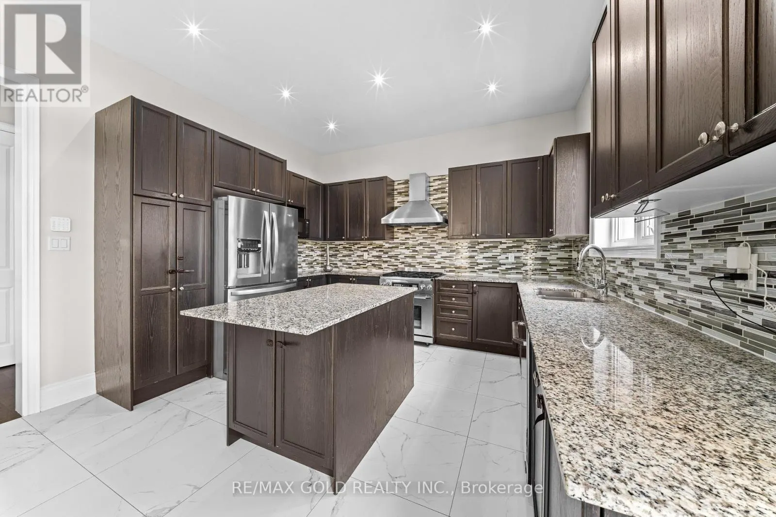 54 GORDON  RANDLE DRIVE