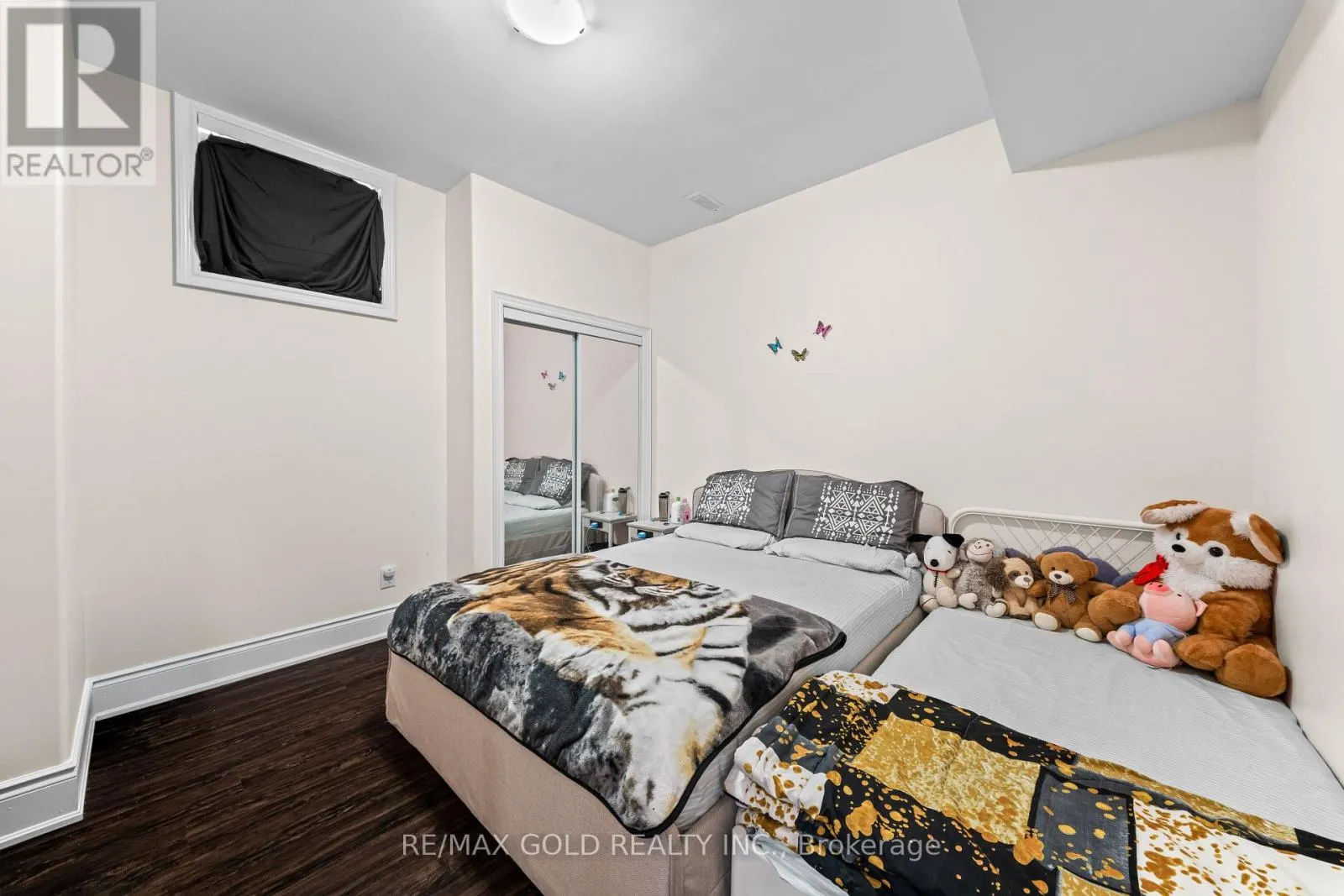 54 GORDON  RANDLE DRIVE