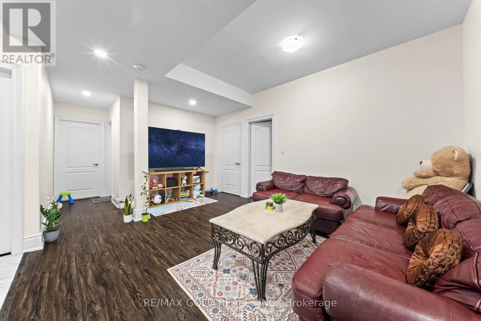 54 GORDON  RANDLE DRIVE