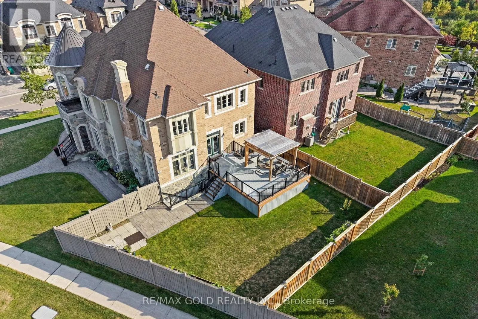 54 GORDON  RANDLE DRIVE