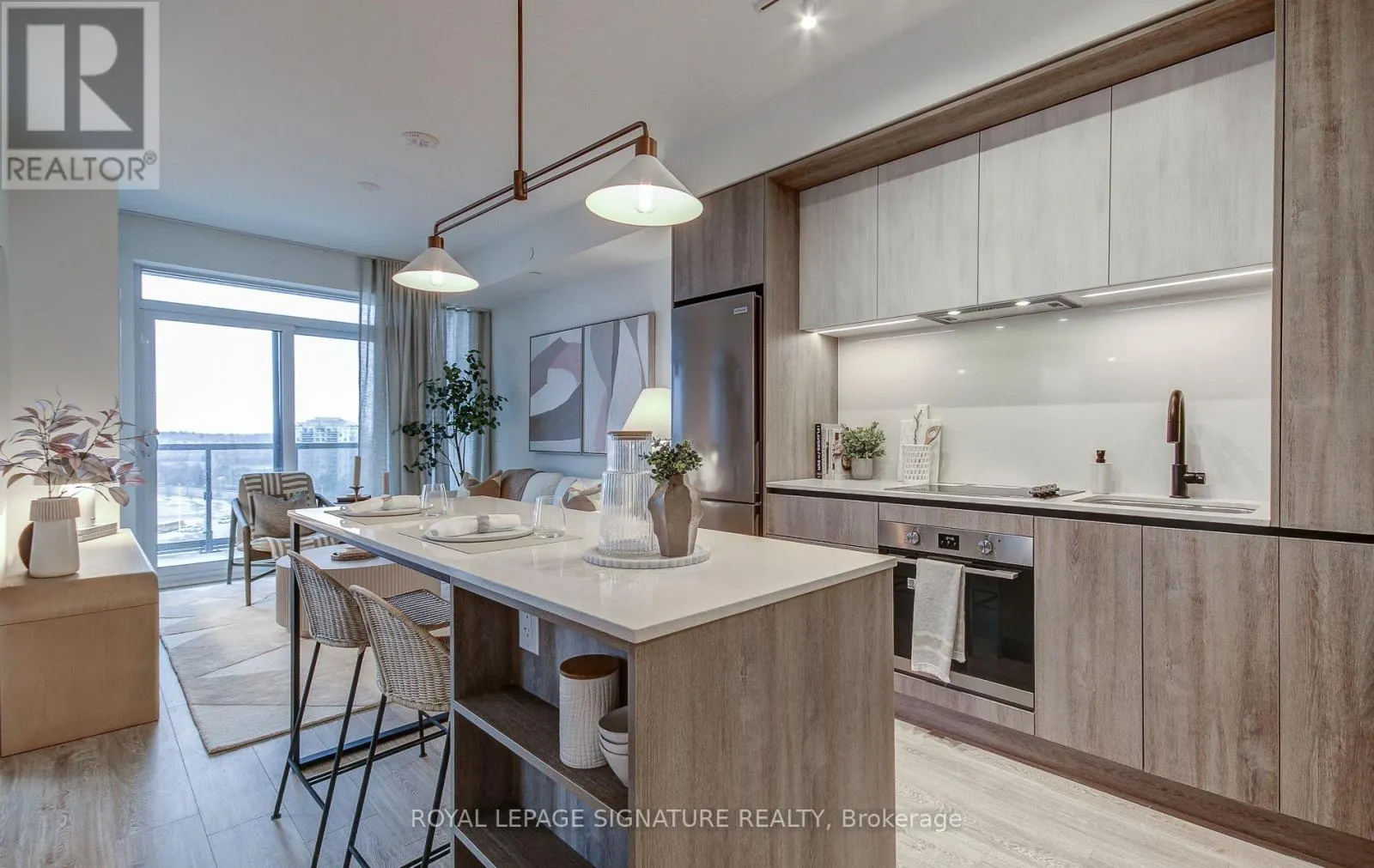 1206 - 2495 EGLINTON AVENUE W