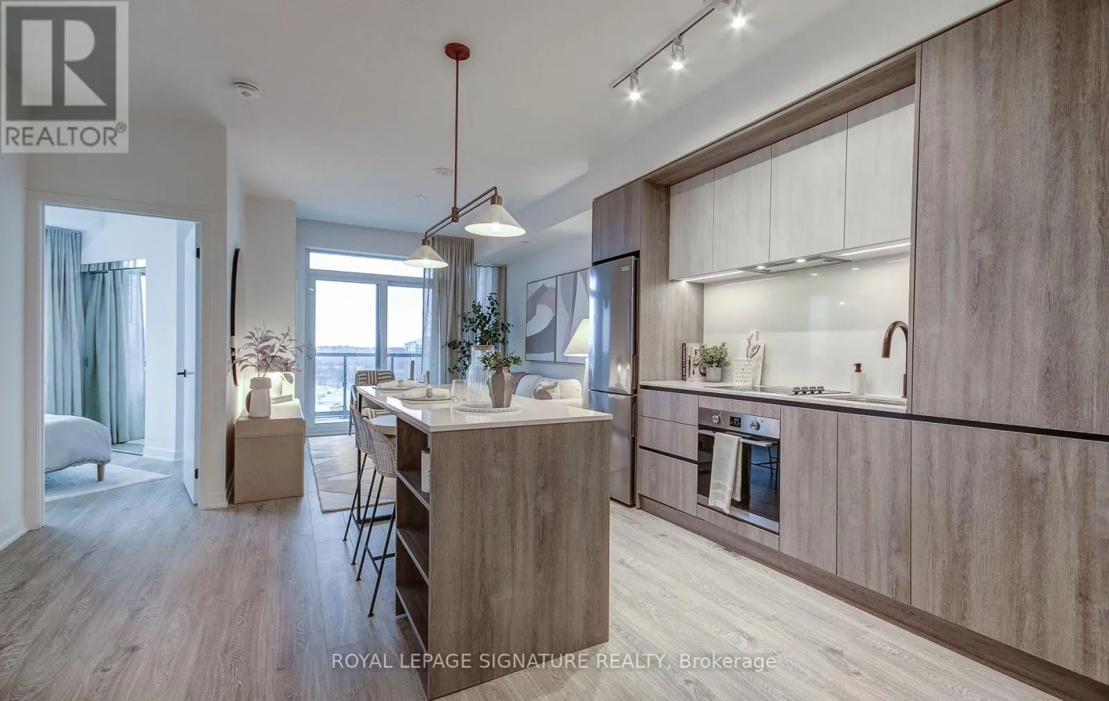1206 - 2495 EGLINTON AVENUE W