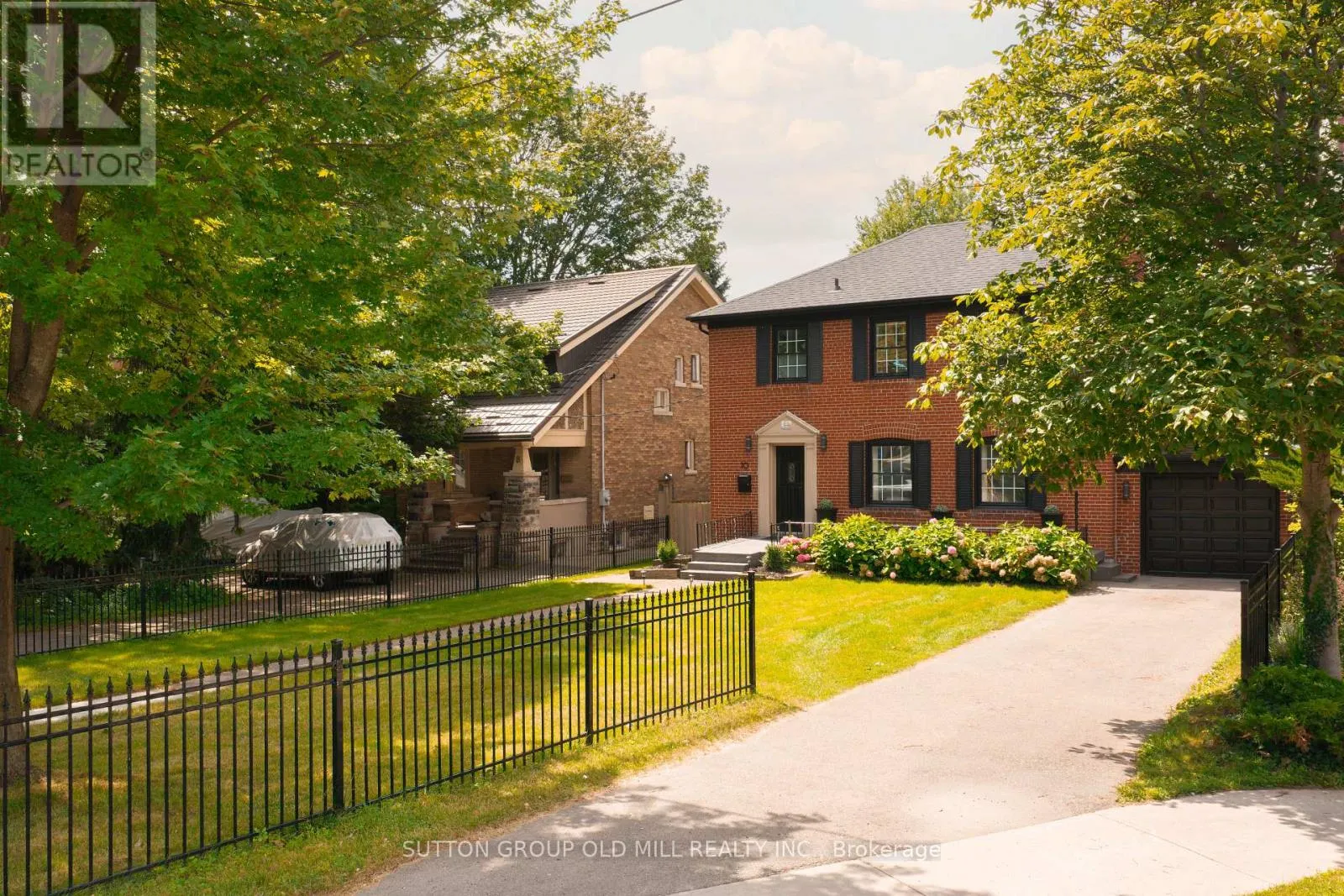 10 QUEENS AVENUE