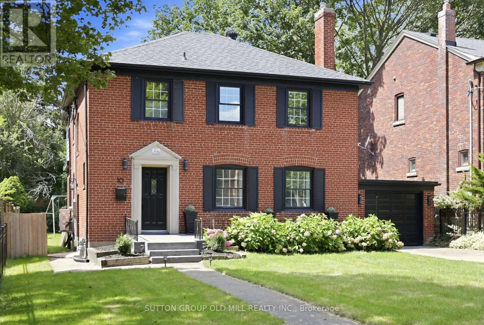 10 QUEENS AVENUE