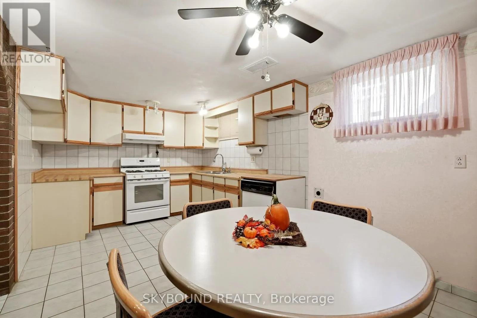 64A SAINT GEORGES BOULEVARD