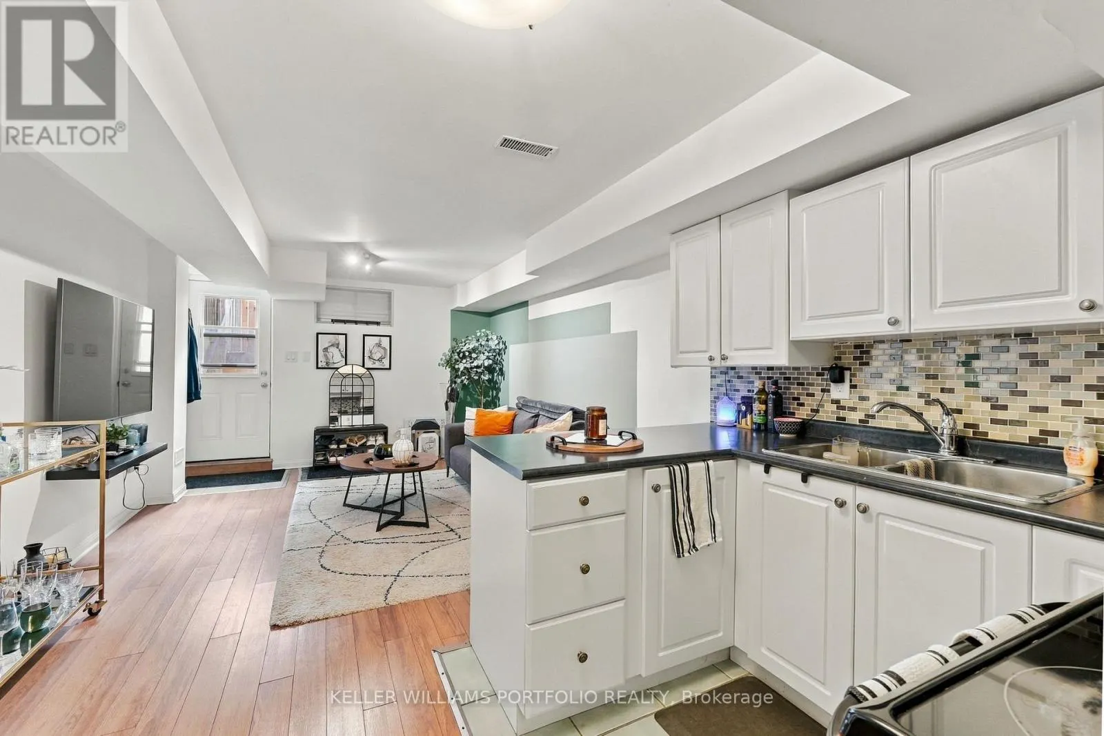 78 OSLER STREET