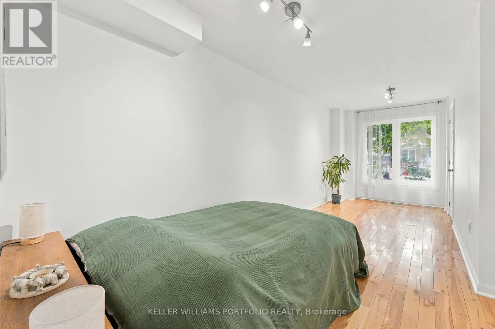 78 OSLER STREET