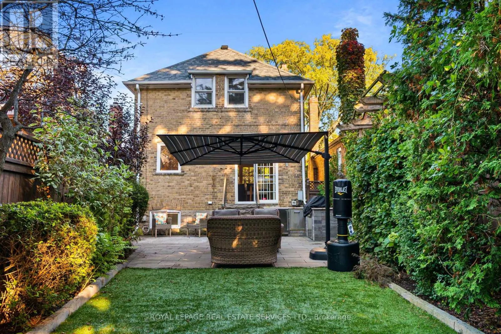 64 CLIVEDEN AVENUE