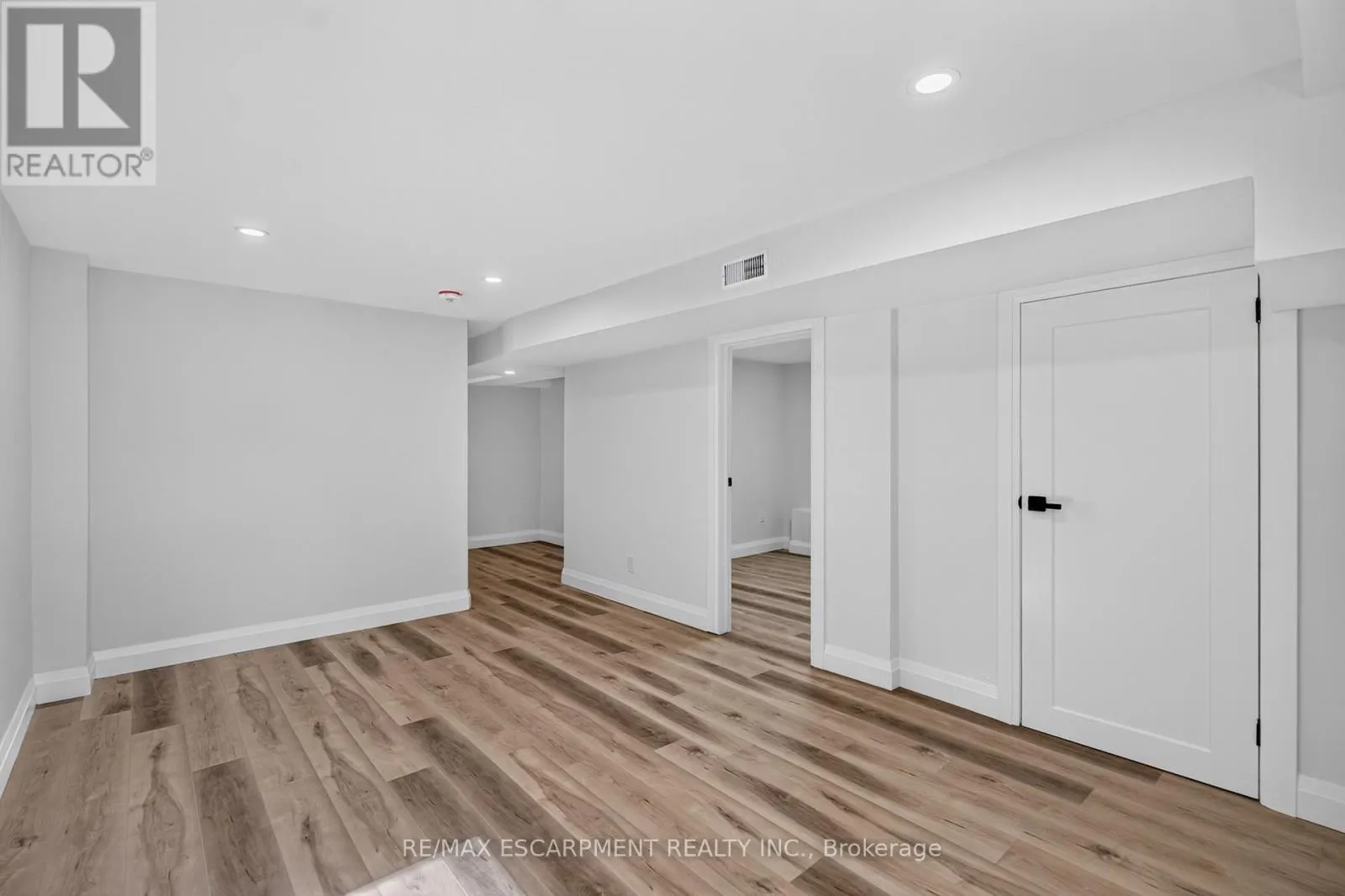 3028 EVA DRIVE